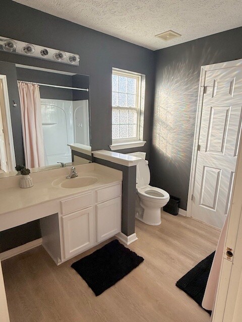 Building Photo - 1044 Rambling Brook Rd