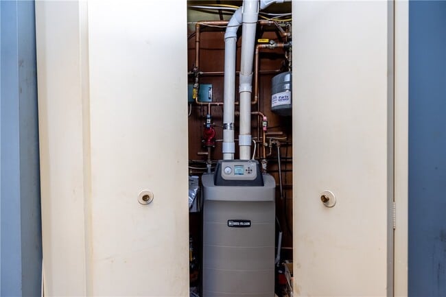 Building Photo - 67 Cranberry Rd