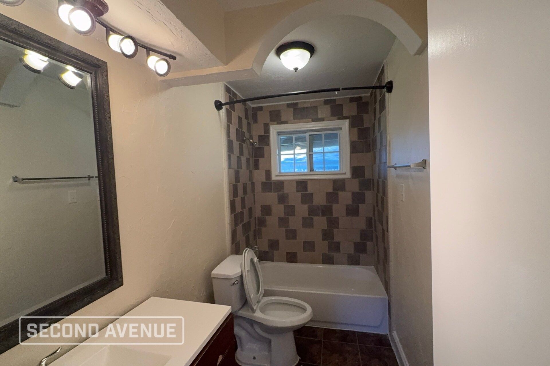 Building Photo - 7023 Foxhurst Ln