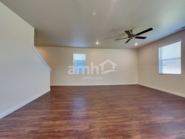 Building Photo - 9380 W Shumard St
