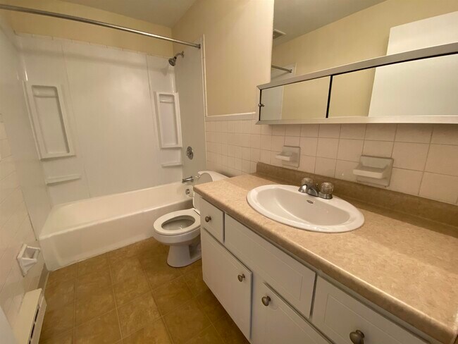 Building Photo - 29 Capron Rd