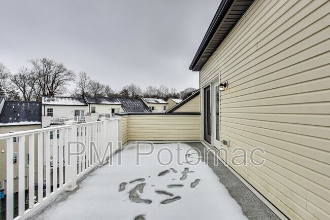 Building Photo - 2547 Auden Dr