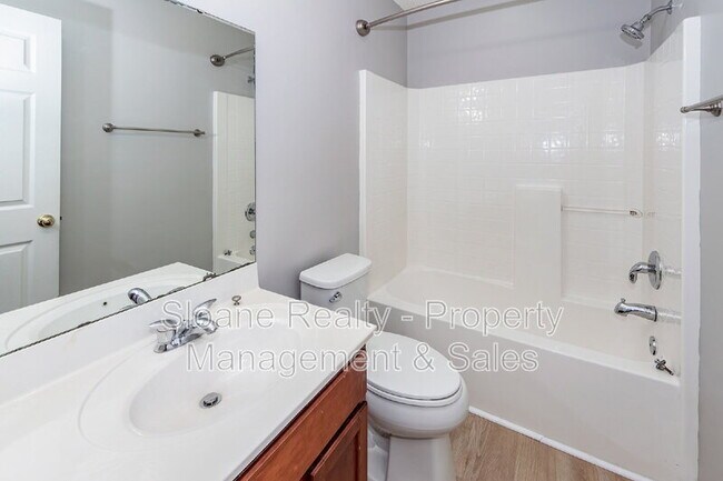 Building Photo - 1118 Deerberry Rd