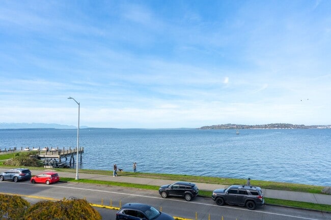 Building Photo - 2Bd/2Ba Seattle Condo