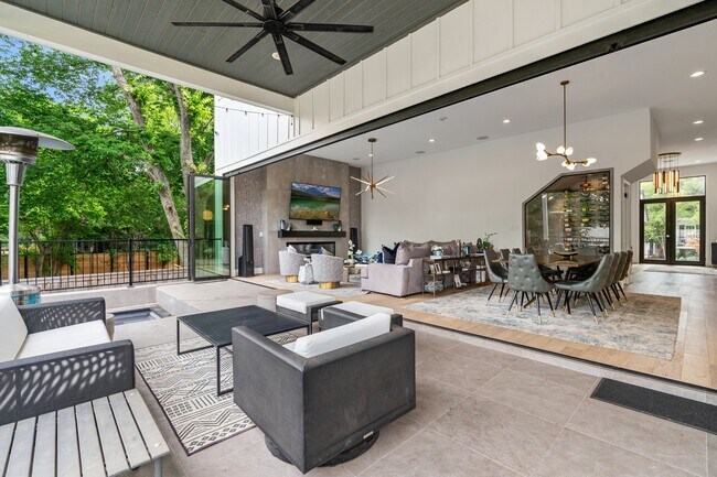 Building Photo - 1011 Wynnwood Ln