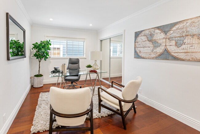 Building Photo - 7726 W 79th St