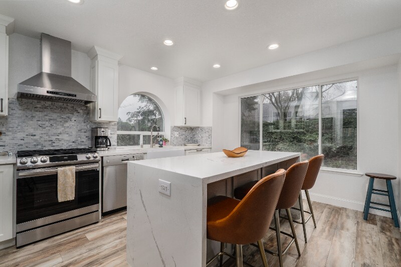 Building Photo - 9161 Kneeland Ct