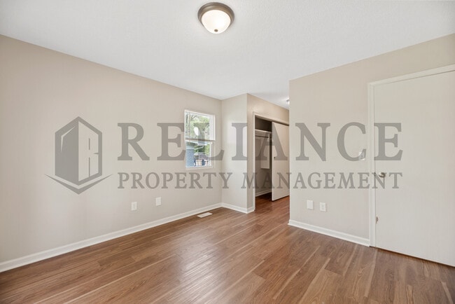 Building Photo - 2928 N Holyoke St