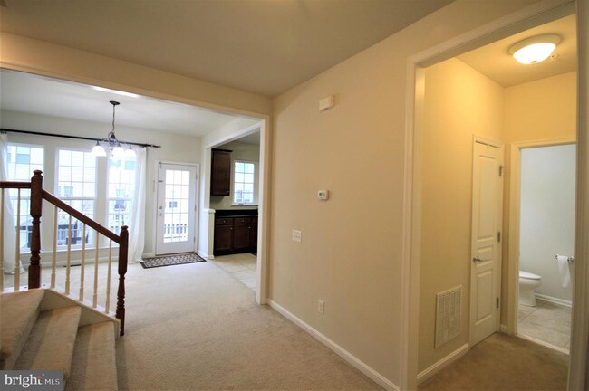 Building Photo - 609 Ellison Dr