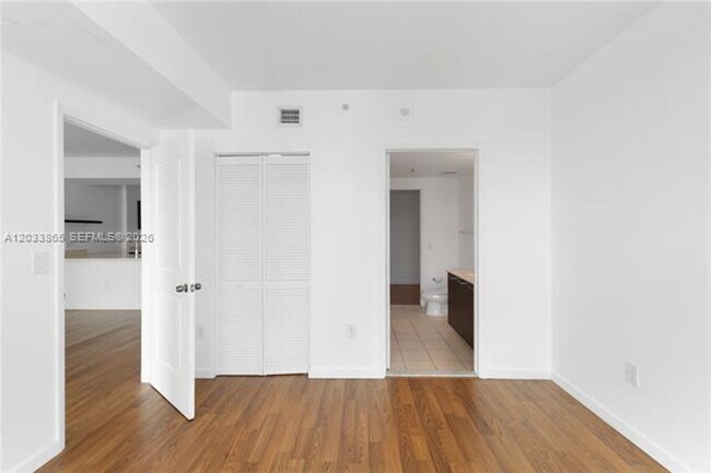 Building Photo - 333 NE 24th St