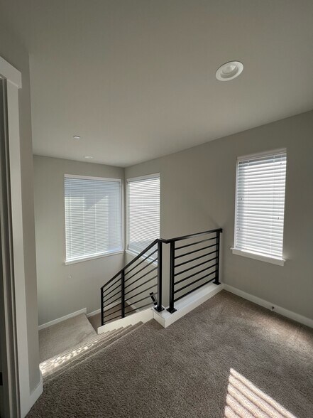 Building Photo - 14913 48th Ave W