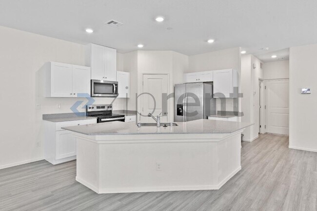 Building Photo - Unit Unit 3