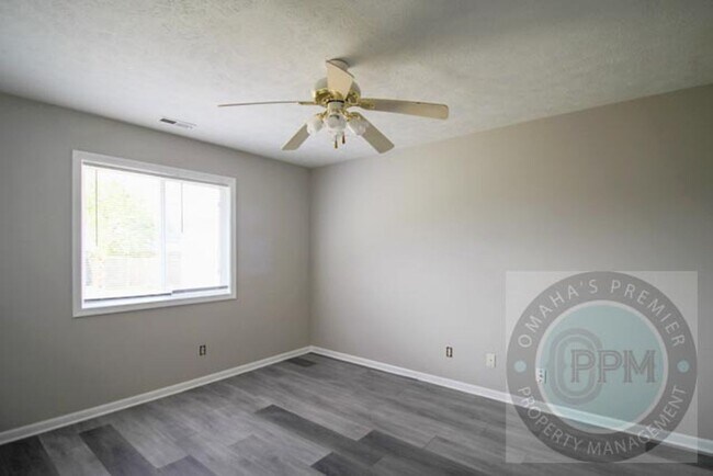 Building Photo - 3125 9th Ave