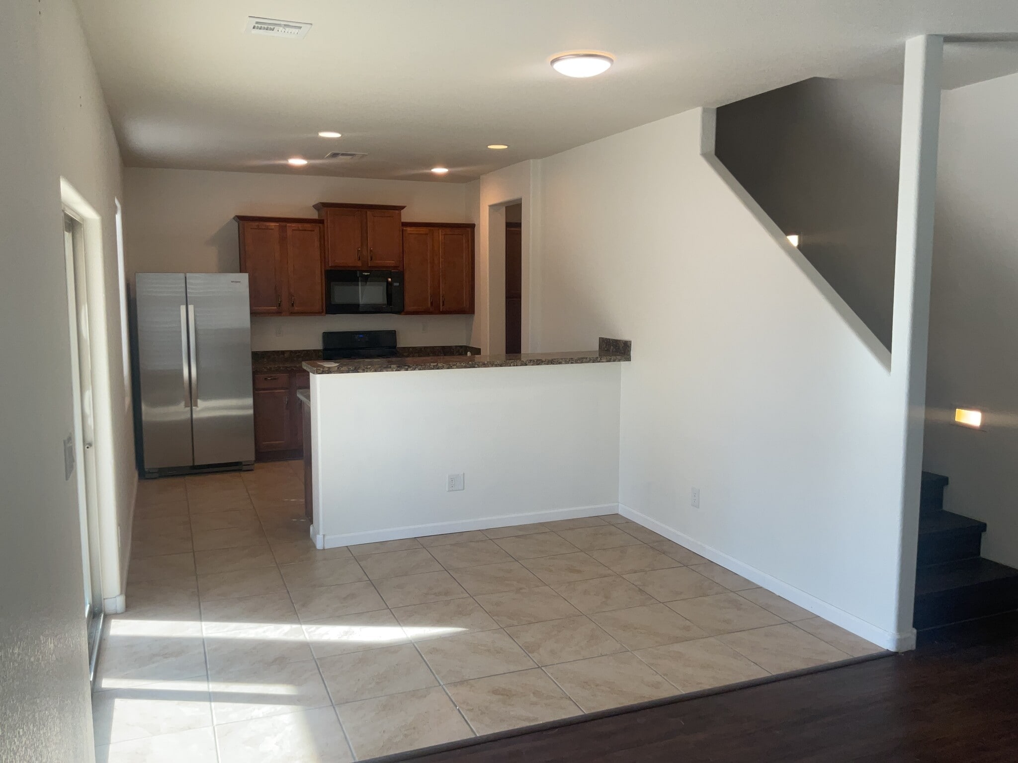 Building Photo - 1734 Lark Dr NE