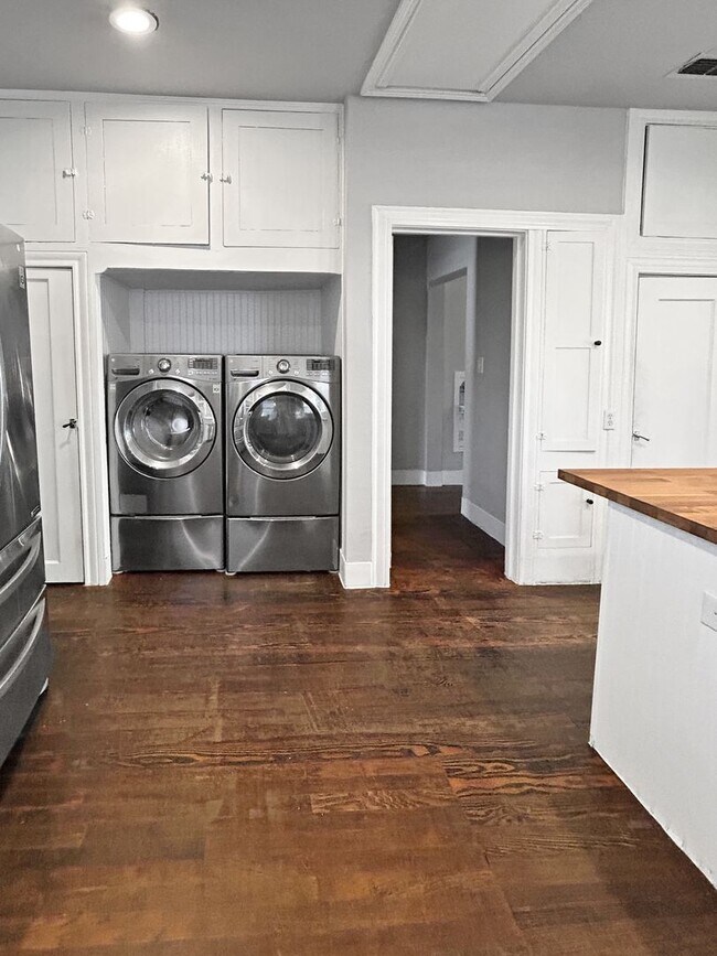 Building Photo - One Story Dream