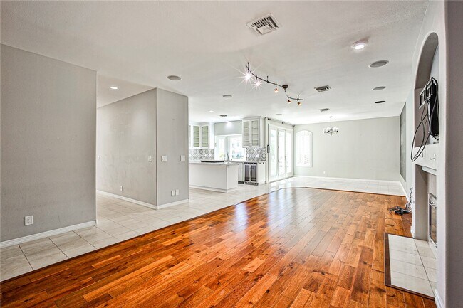 Building Photo - 3137 Beach View Ct