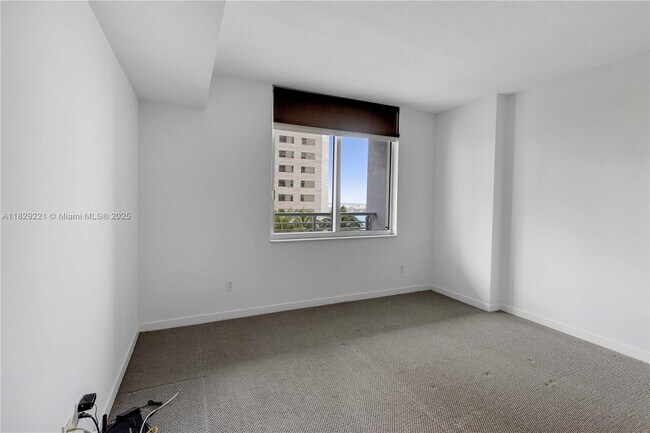 Building Photo - 335 S Biscayne Blvd