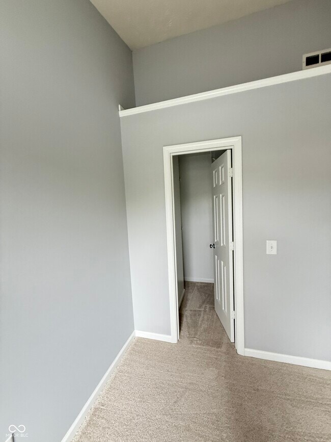 Building Photo - 12028 Esty Way