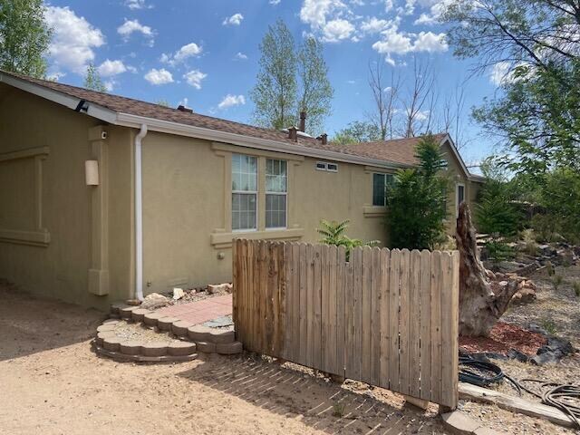 Primary Photo - 1504 Mario Dr