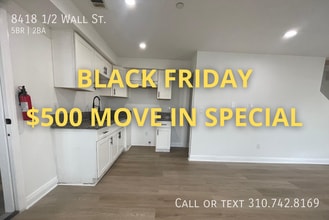 Building Photo - 8418 1/2 Wall St.-