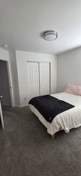 Building Photo - 2512 Maiden Grass Rd NW