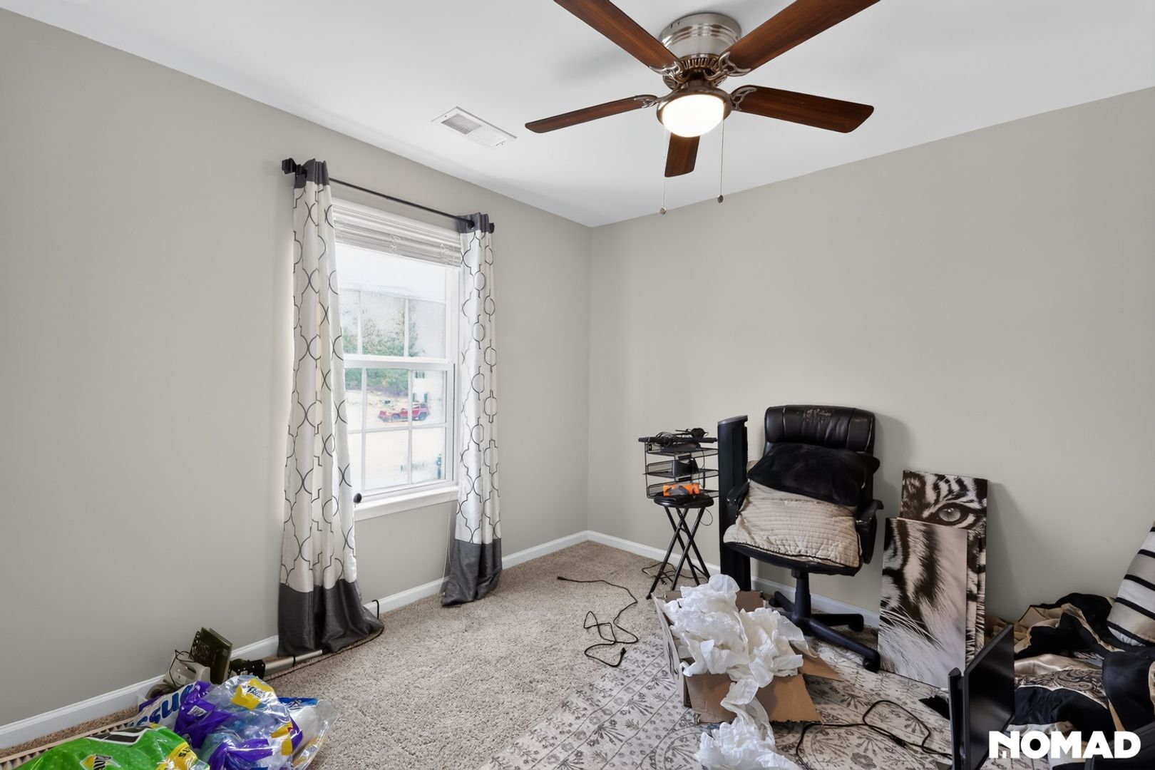 Building Photo - 676 Twisted Oak Ct