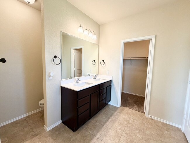 Building Photo - 829 Ibis Falls Loop