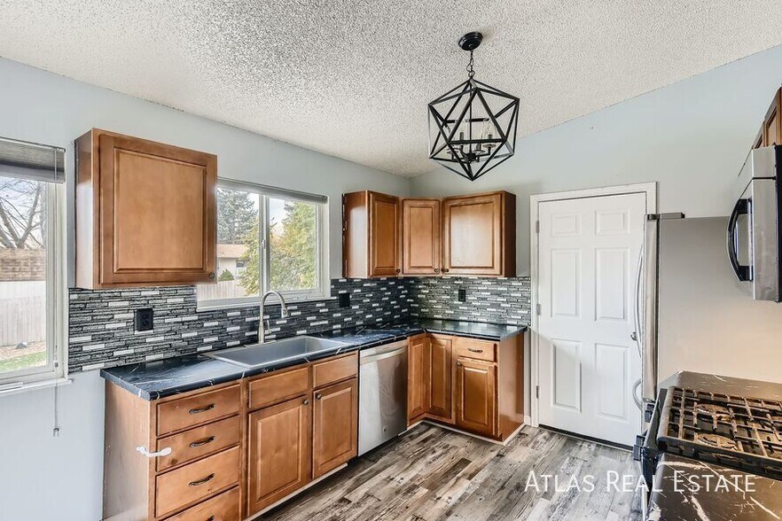 Building Photo - 5485 Trout Creek Pass Dr