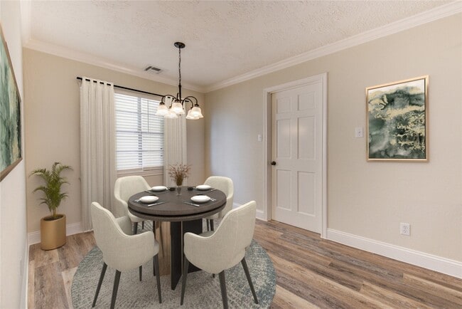 Building Photo - 9115 Taidswood Dr