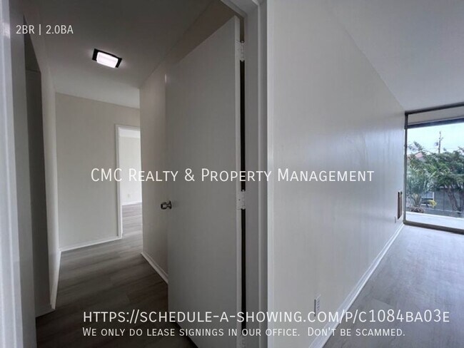 Building Photo - 5400 E The Toledo