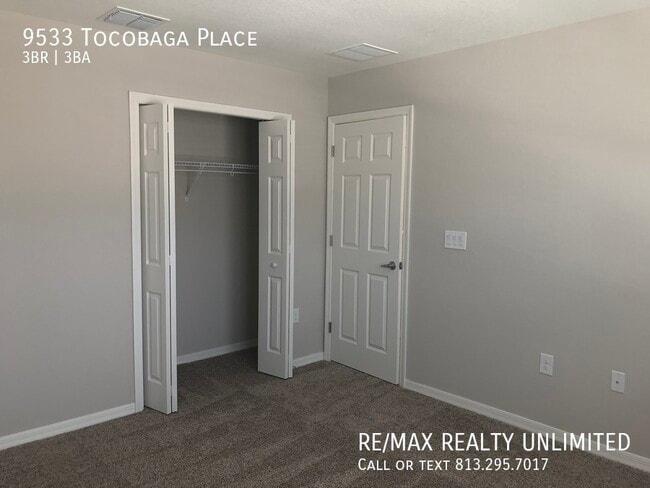 Building Photo - 9533 Tocobaga Pl
