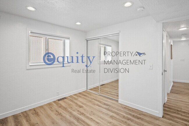 Building Photo - 311-3360 3360 S