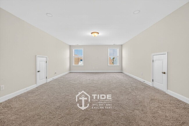 Building Photo - Comfort & Convenience in a Prime Location