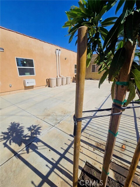 Building Photo - 6008 Kansas Ave