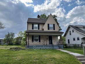 Building Photo - 617 Westwood Ave