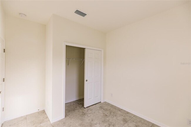 Building Photo - 1174 Navigator Rd