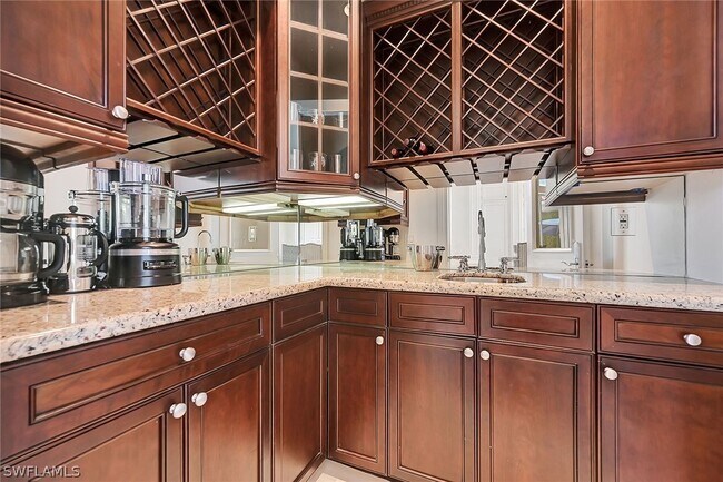 Building Photo - 2052 Isla Vista Ln