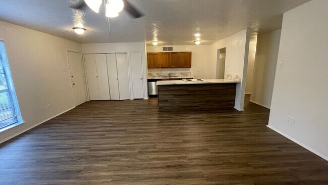 Building Photo - Very nice home in NRH in Birdville ISD