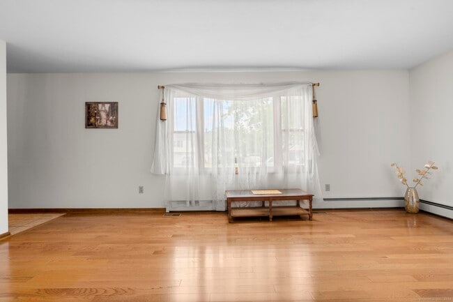 Building Photo - 21 Lyda Dr