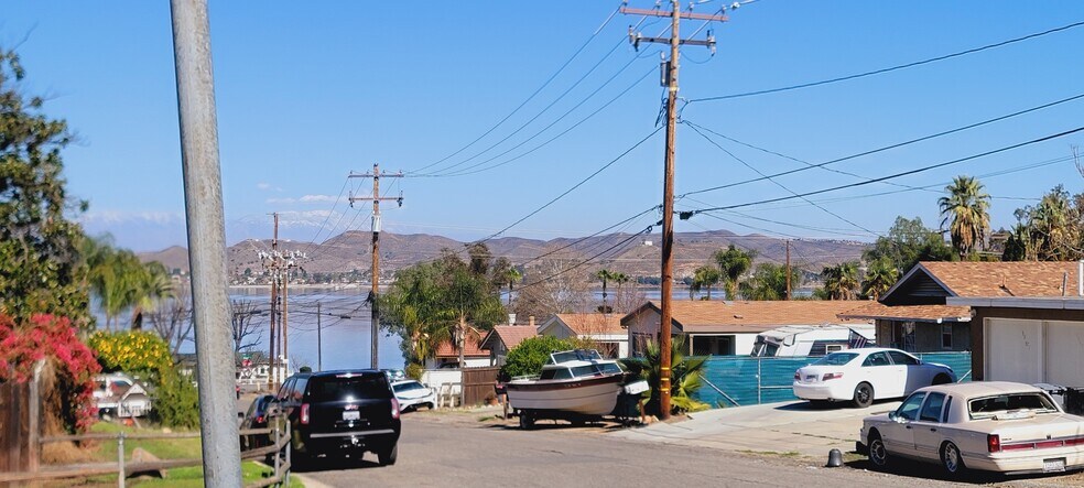 Building Photo - 16911 Glenetta Way