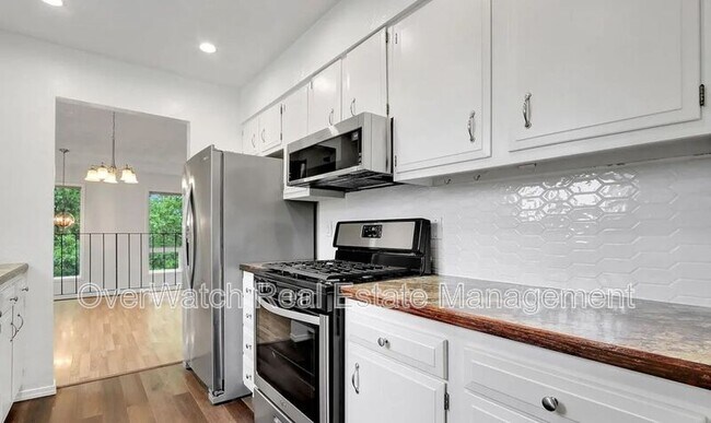 Building Photo - 4202 Pinnacle Cir