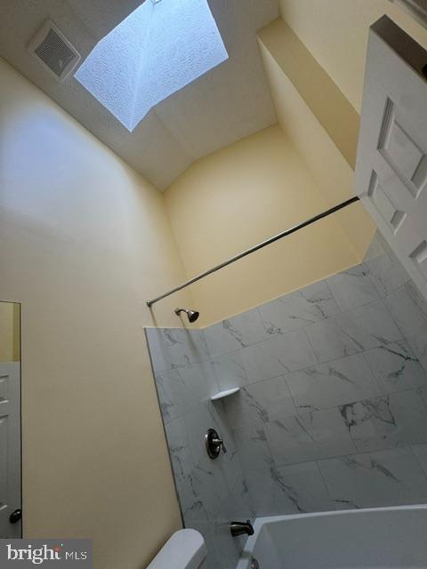 Building Photo - 16100 Edenwood Dr