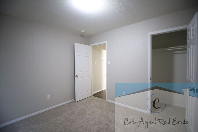 Building Photo - Beautiful 4 bedroom/2 bath home - Nettleton