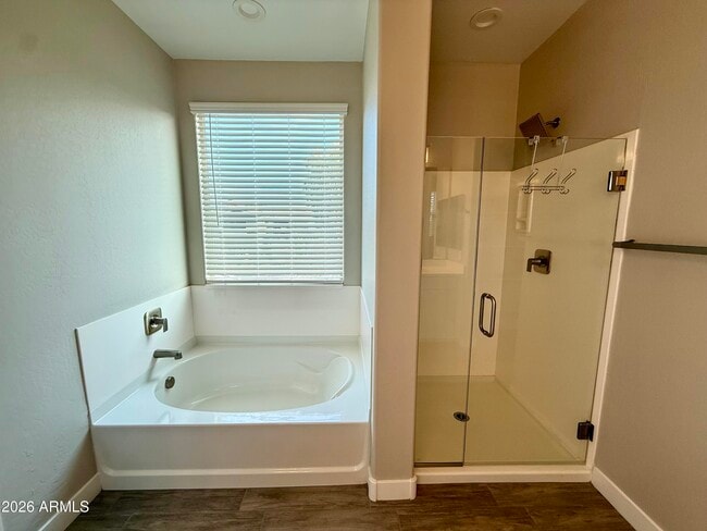 Building Photo - 1099 S Peden Dr