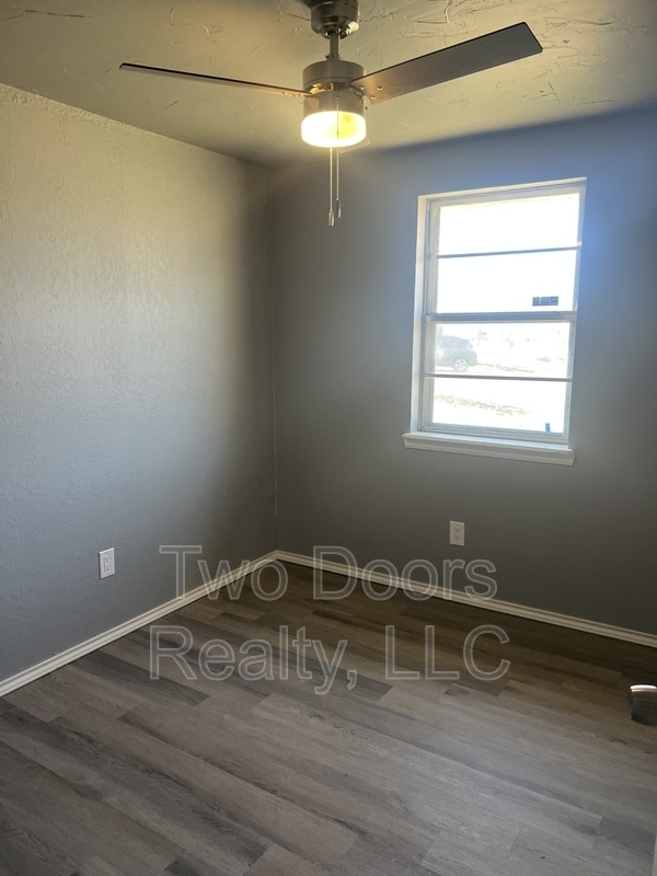 Building Photo - 1101 Teal Pl