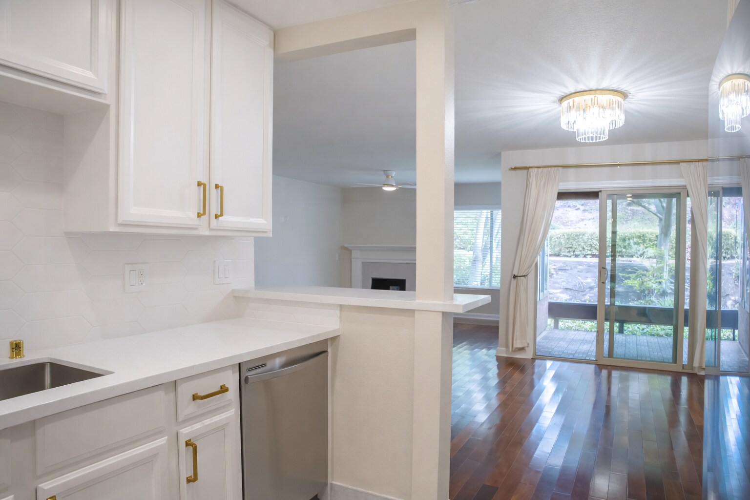 Building Photo - 10425 Caminito Cuervo