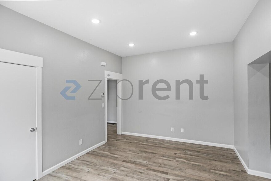 Building Photo - 1202 Adeline St