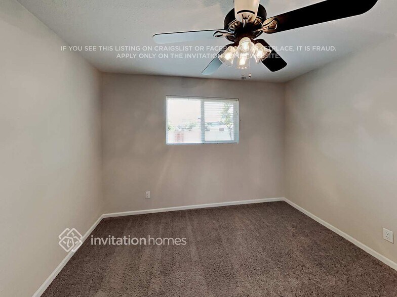 Building Photo - 505 E Hermosa Dr