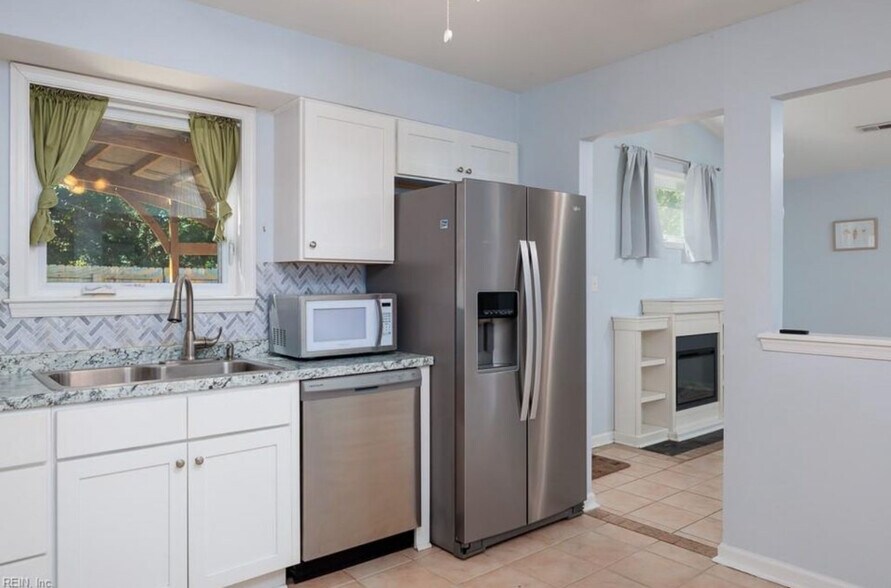Building Photo - 1307 Eaglewood Dr