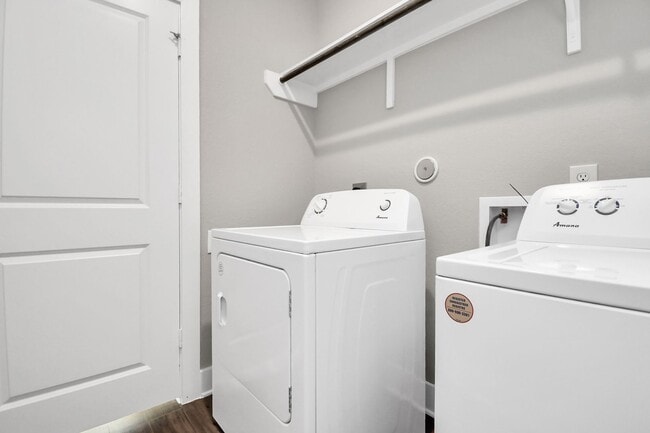 Building Photo - Beech